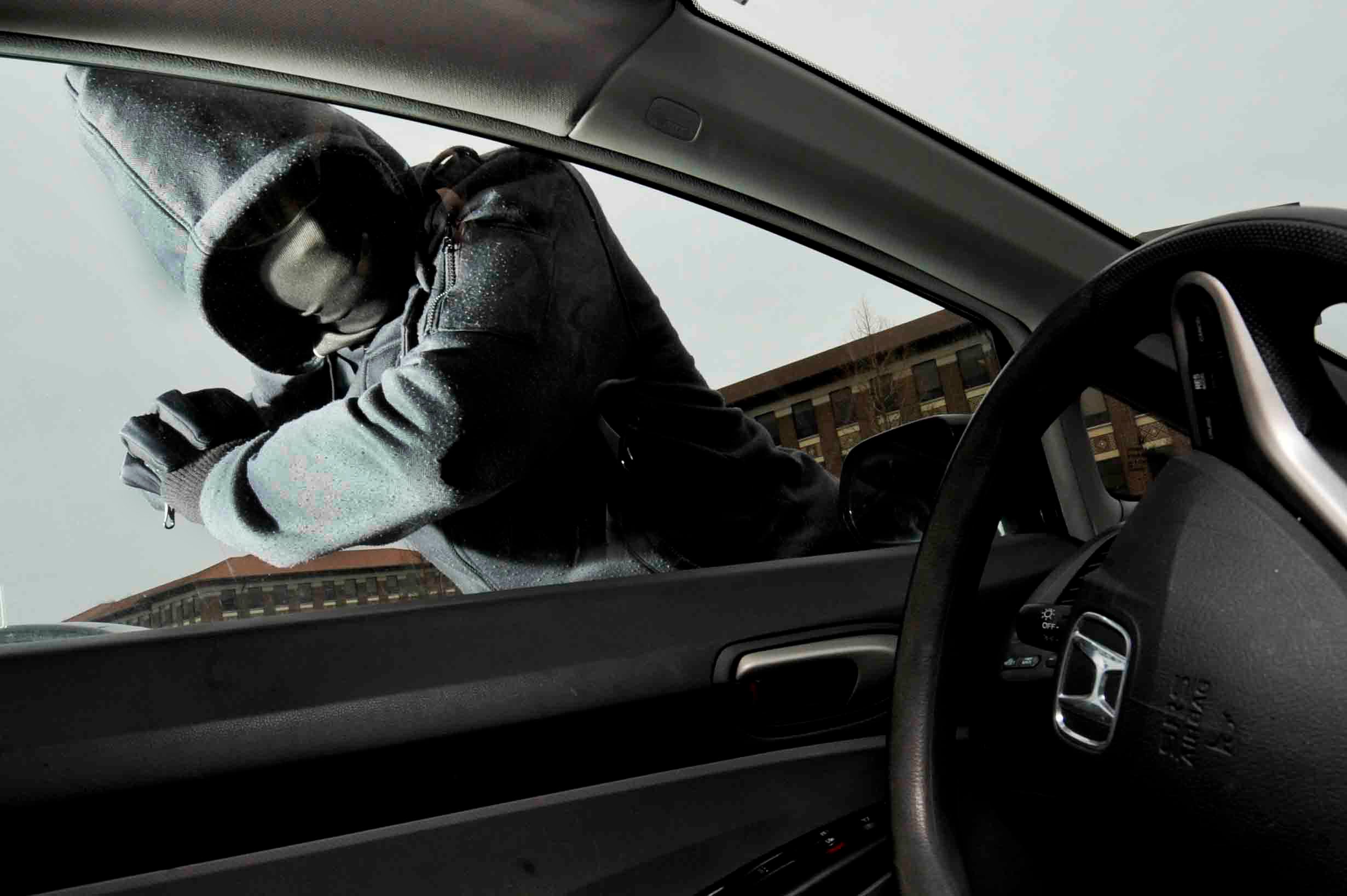 6 Tips for Keeping Your Car Secure… CarCliq